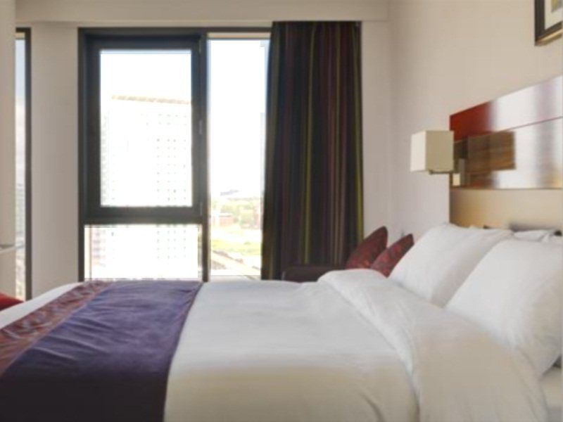 Clayton Hotel